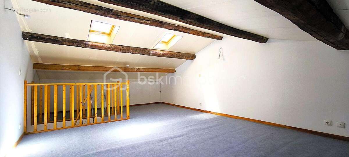 Appartement à CHARLEVAL