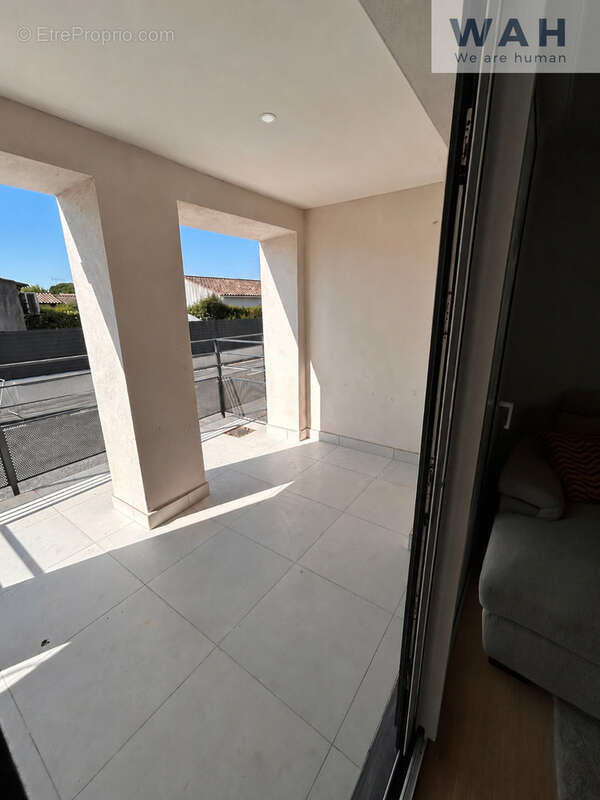 Appartement à VERGEZE