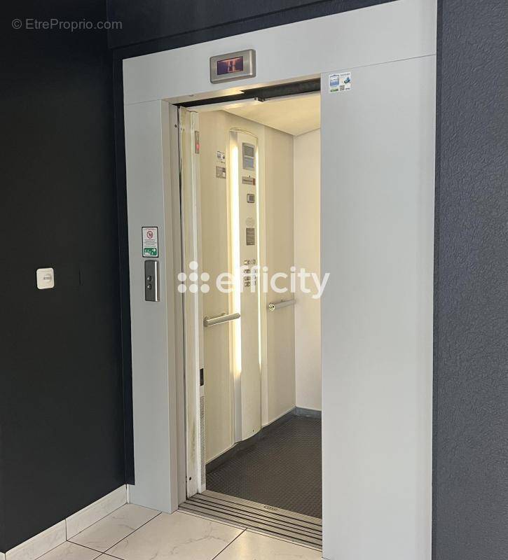 Parking à LA BAULE-ESCOUBLAC