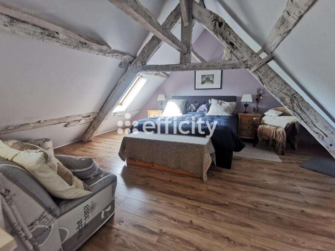 Maison à SAINT-SEVER-CALVADOS