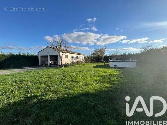 Photo 3 - Maison à COULGENS