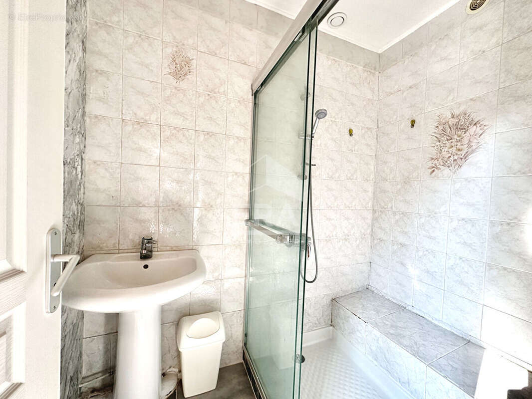 Maison à BAGNEAUX-SUR-LOING