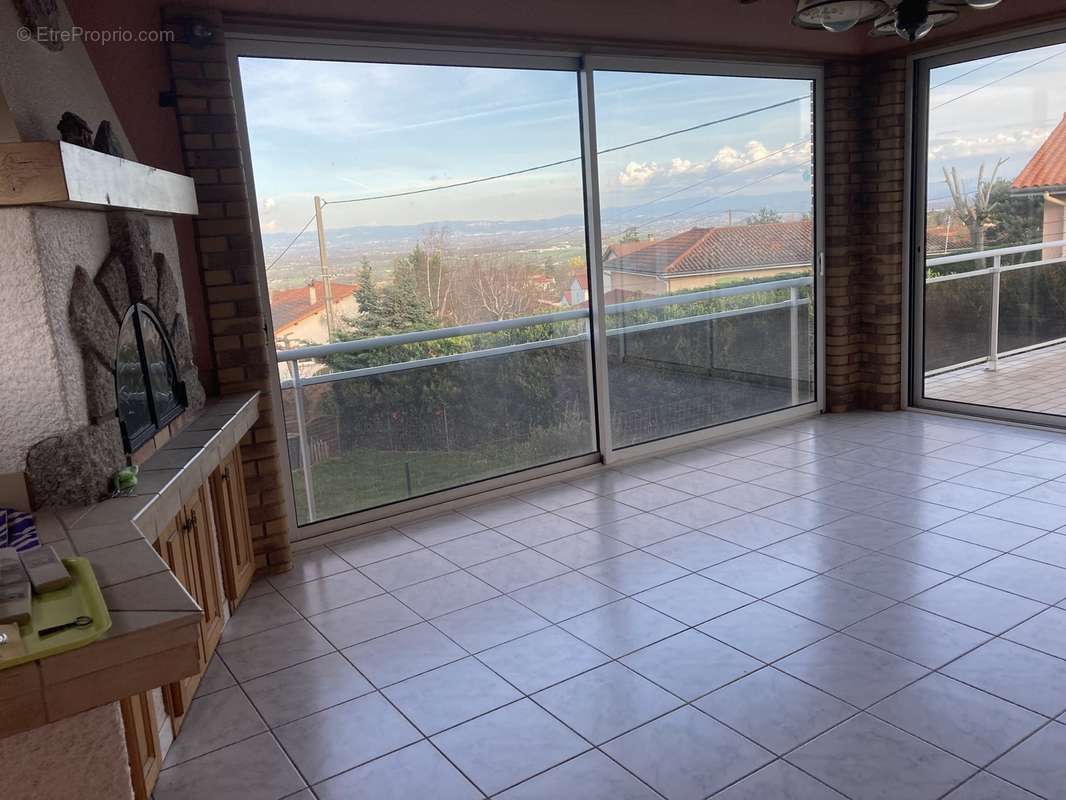 Maison avec une belle vue - photo 2