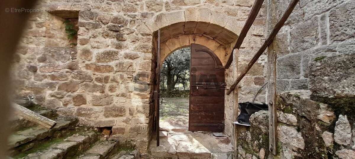 À vendre chateau de beauvoir  à  restaurer - soudorgues - se - photo 23