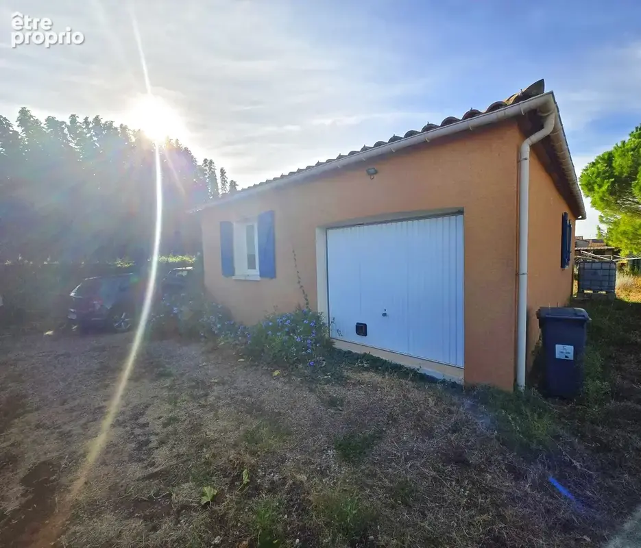 A vendre Villa 3 chambres garage 945 m2 terrain - photo 3