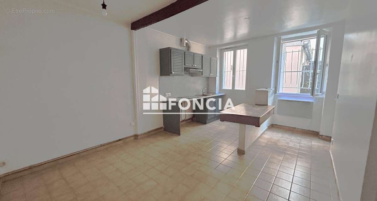 Appartement à PARIS-11E