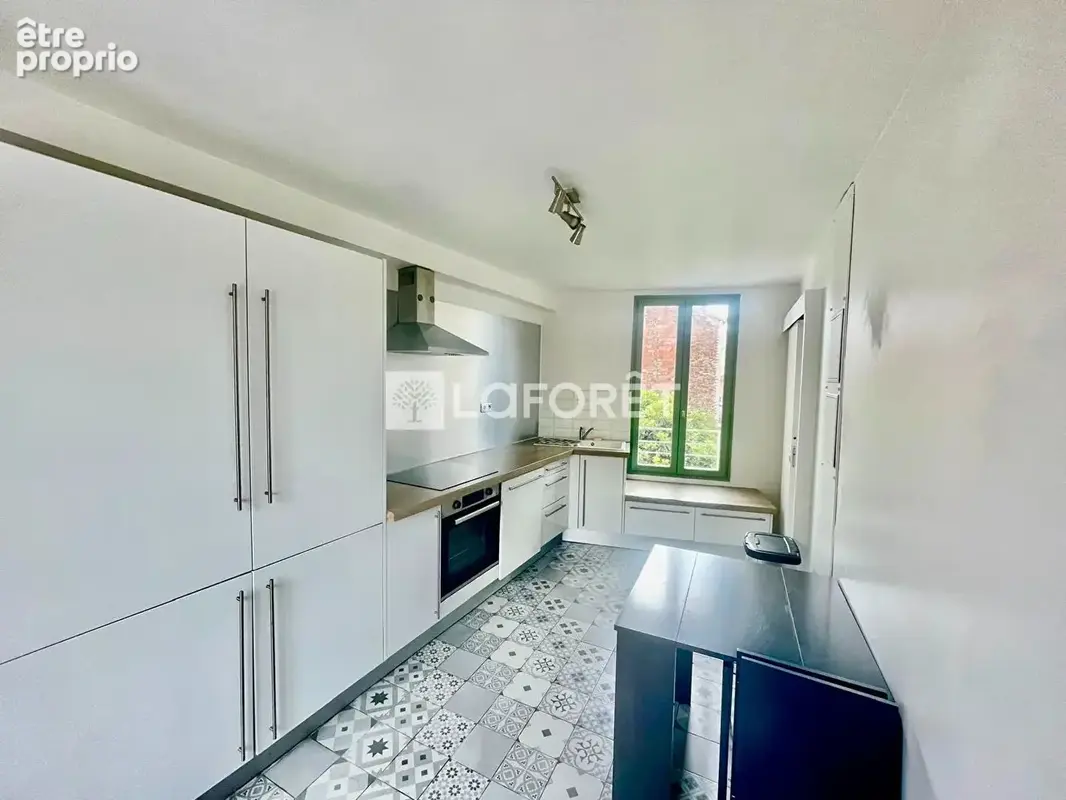 Appartement Fontenay-sous-Bois - 2 pièces 44 m2 situé à 1 minute de Vincennes - photo 2