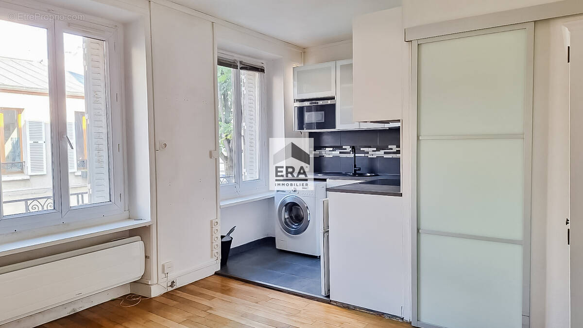 Appartement à PARIS-14E