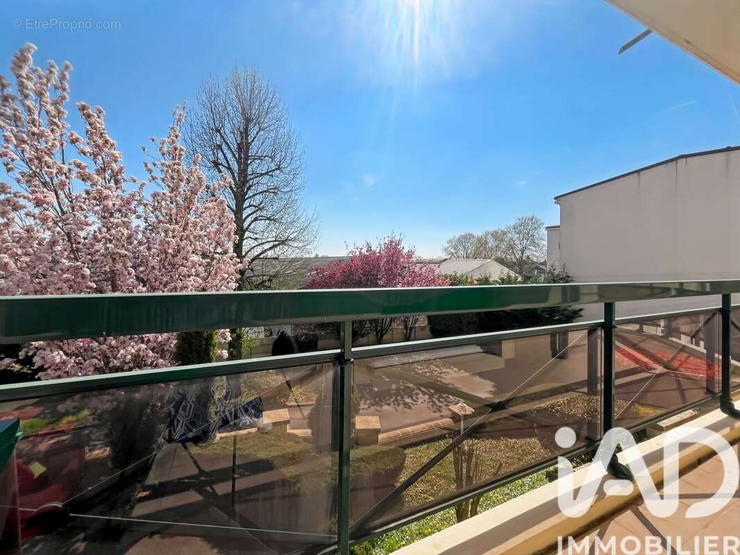 Photo 6 - Appartement à BRIE-COMTE-ROBERT