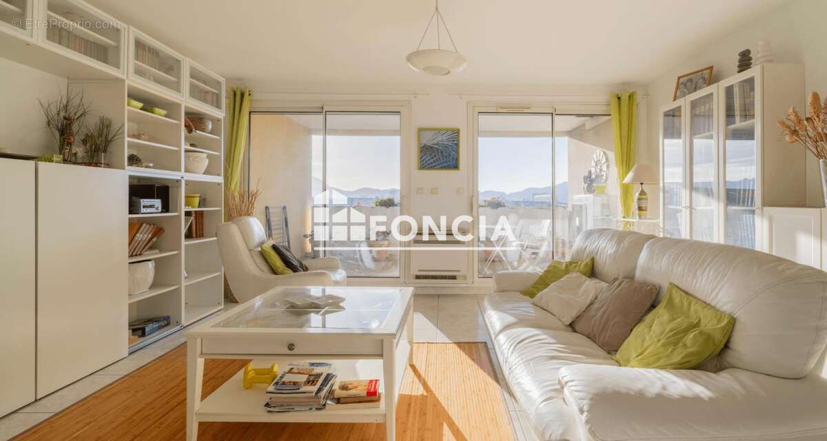 Appartement à MARSEILLE-8E