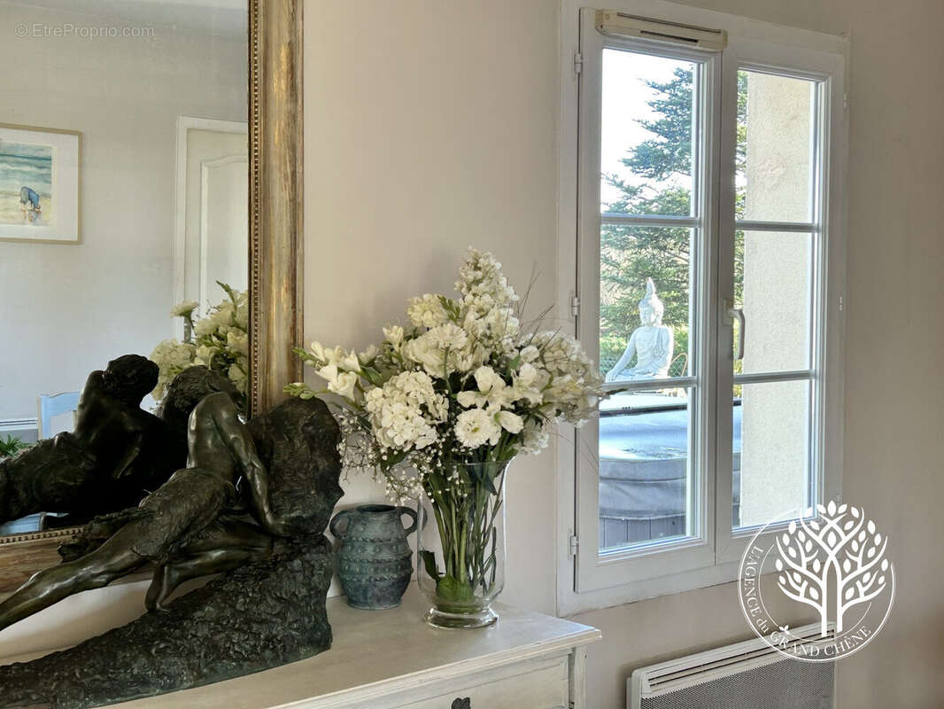 Maison avec vue sur la piscine - Maison à SAINTES