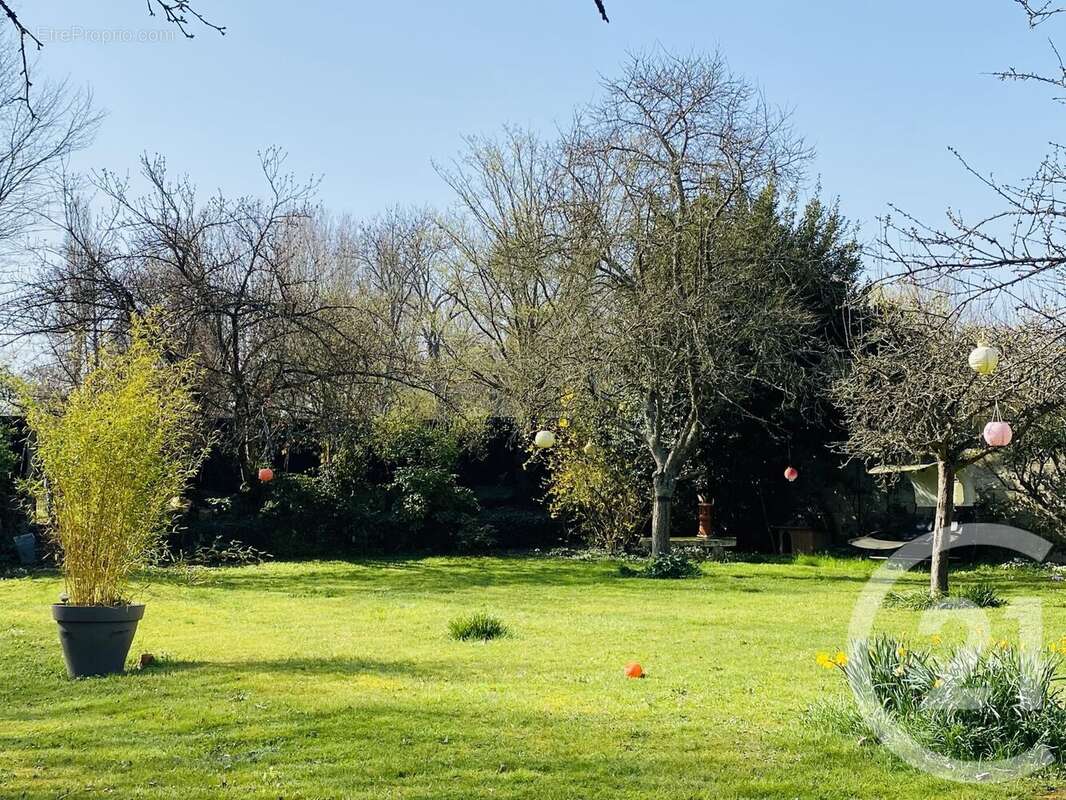 Maison à EZY-SUR-EURE