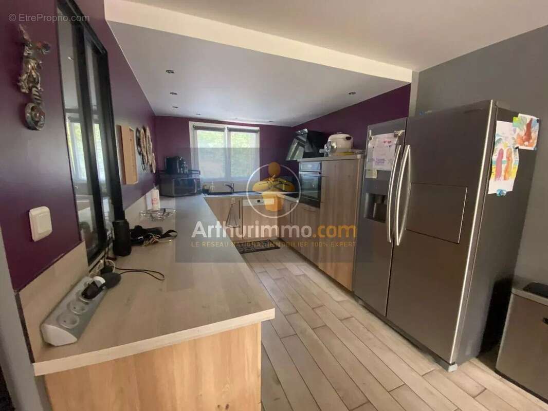 Maison à VERT-SAINT-DENIS