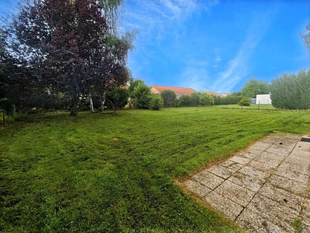 Maison 6 pièces 95m2 Golbey secteur recherché - photo 12