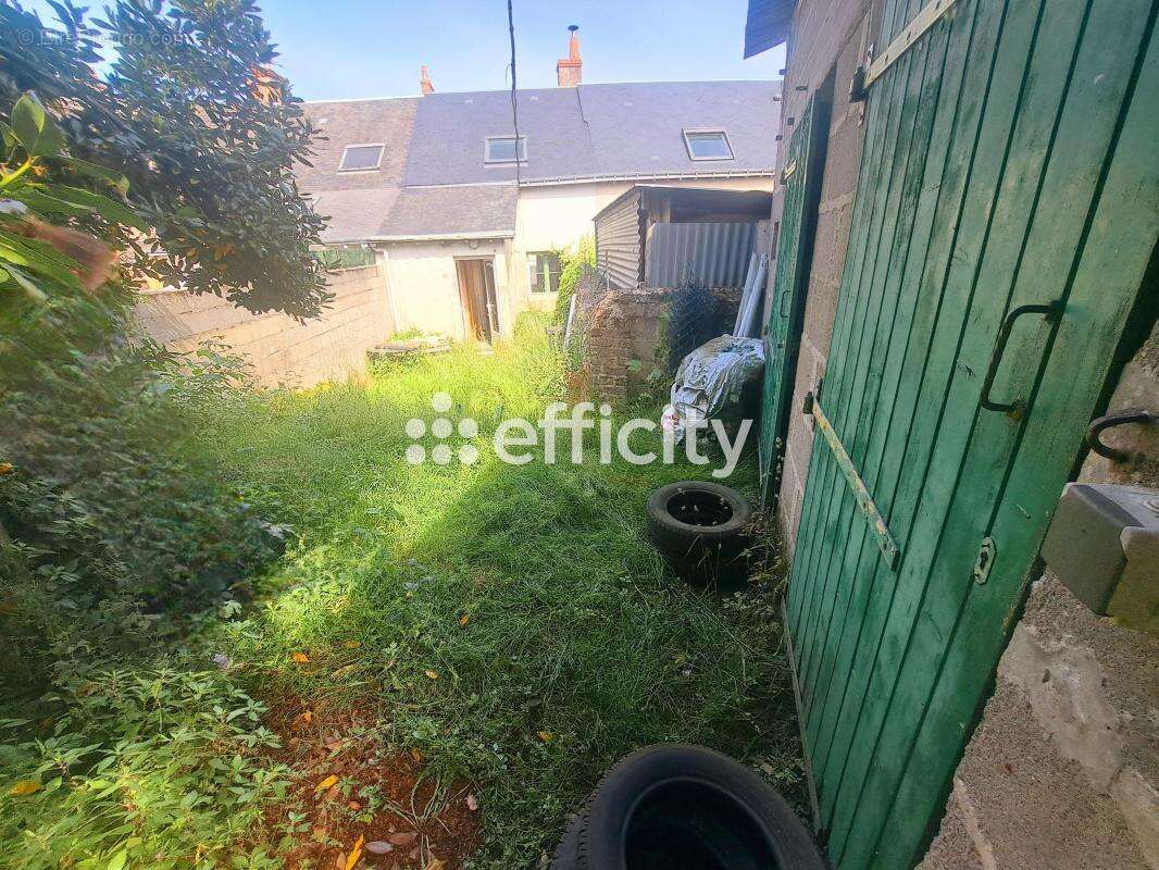 Maison à NEUILLE-PONT-PIERRE