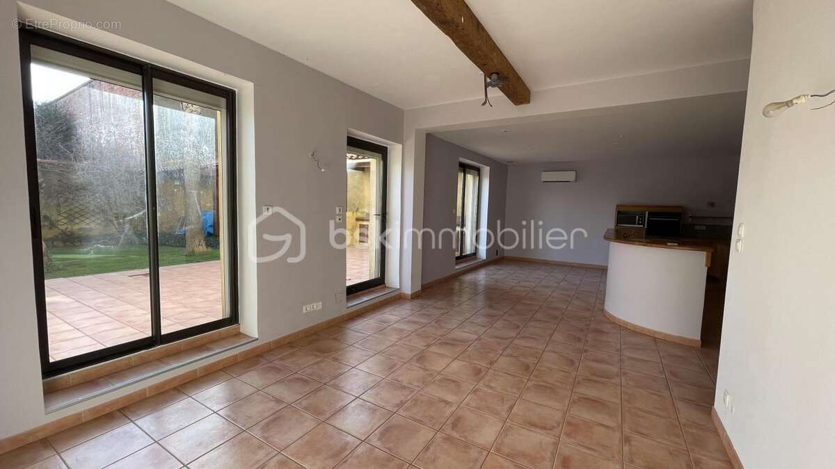 Belle narbonnaise lumineuse et genereuse , 4 chambres, garage et jardin - photo 5
