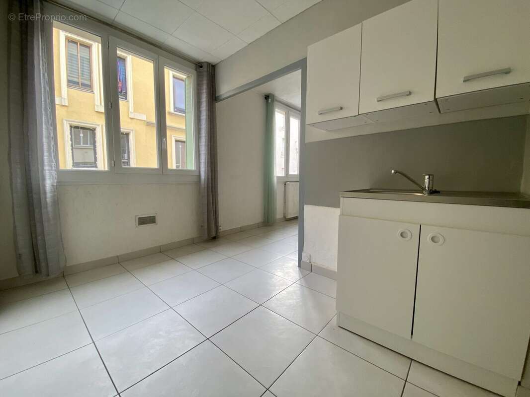 Appartement à ROMANS-SUR-ISERE