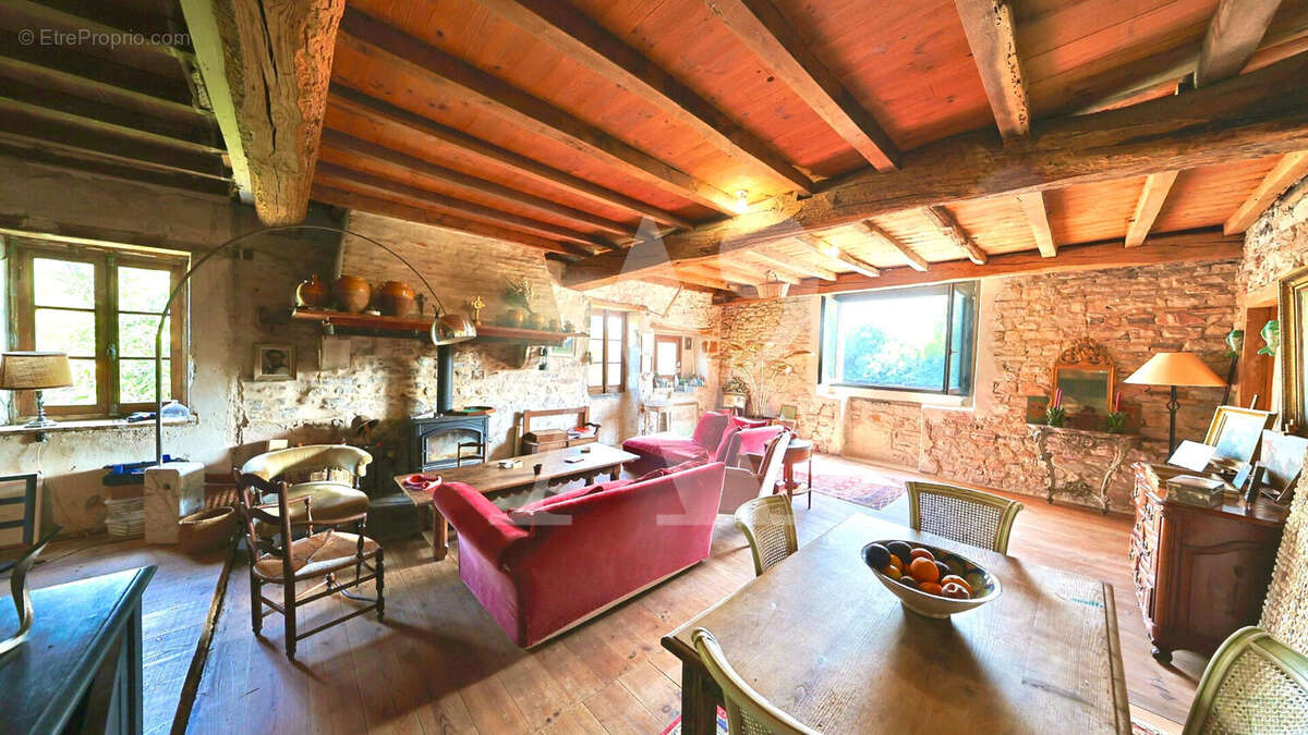 Maison à SAINT-BARTHELEMY
