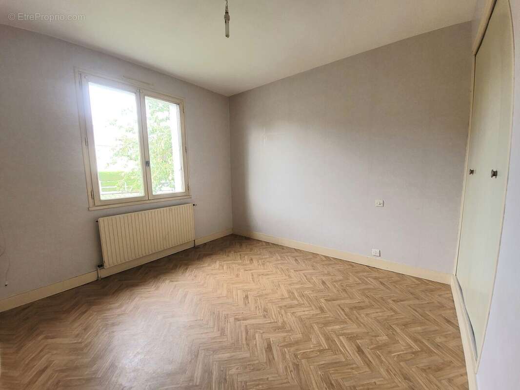 Maison à CHATEAU-RENAULT