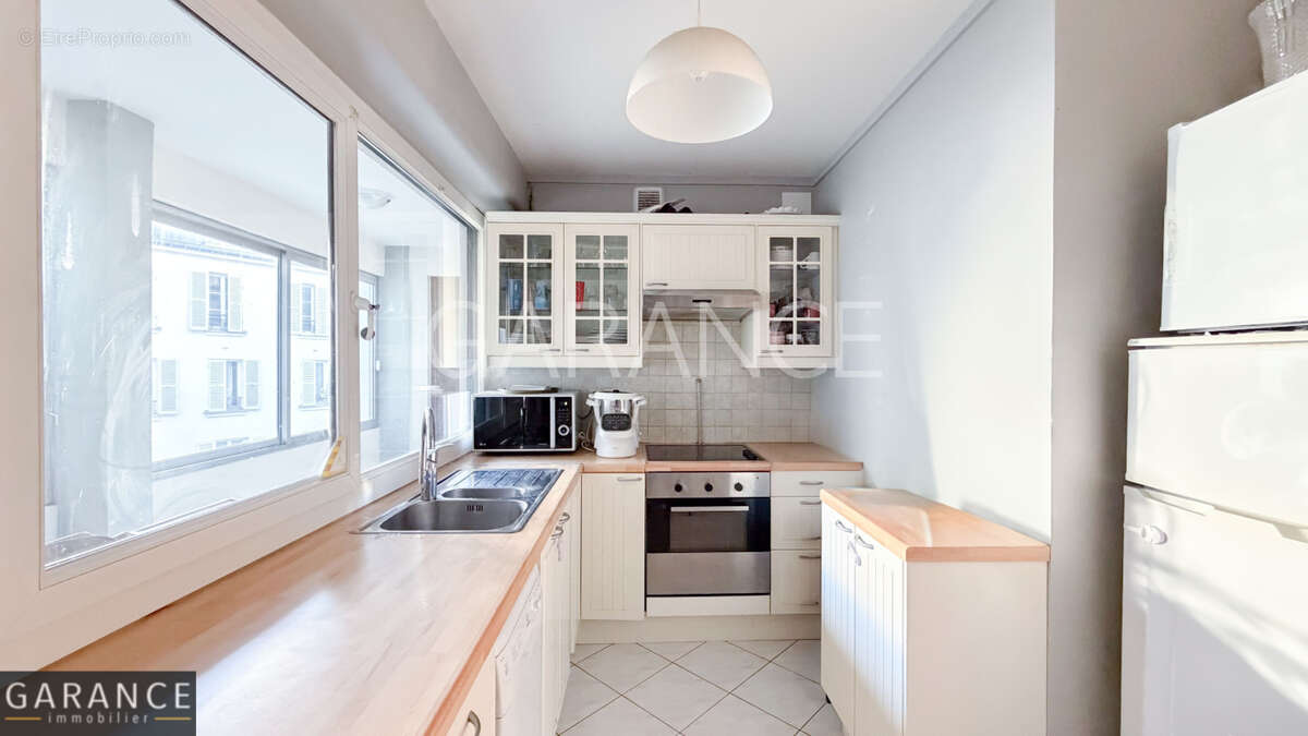 Appartement à PARIS-12E