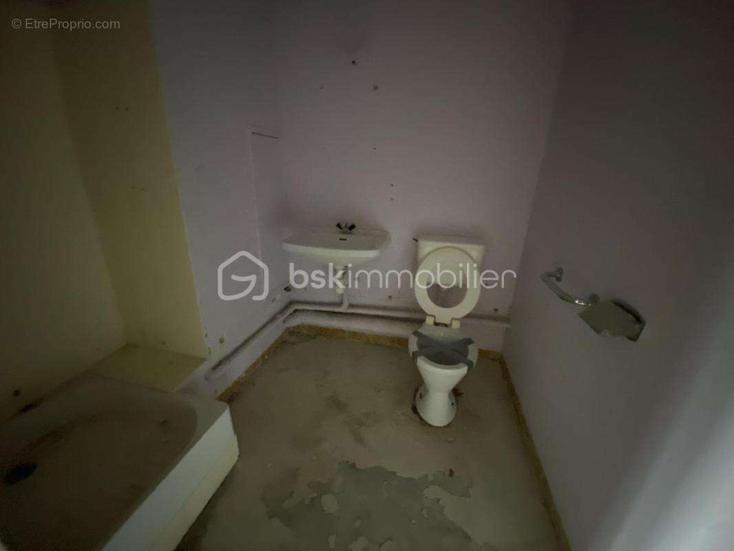 SAINT-CHRISTOL ((84) - Créez votre T3 sur mesure ! Plateau sous forme d'appartement de 76 m² env. situé au 3ème étage avec ascen - photo 15