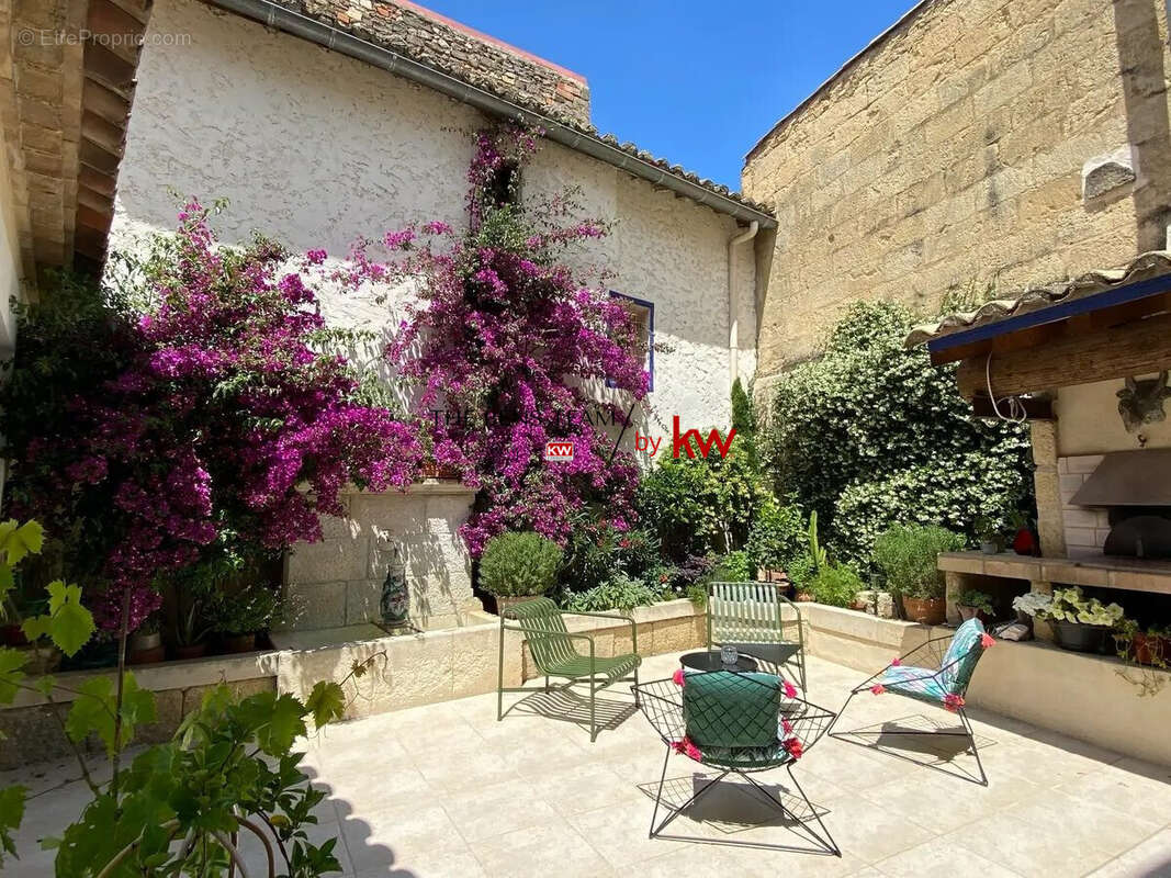 Maison 225 m² à Beauvoisin  - photo 3