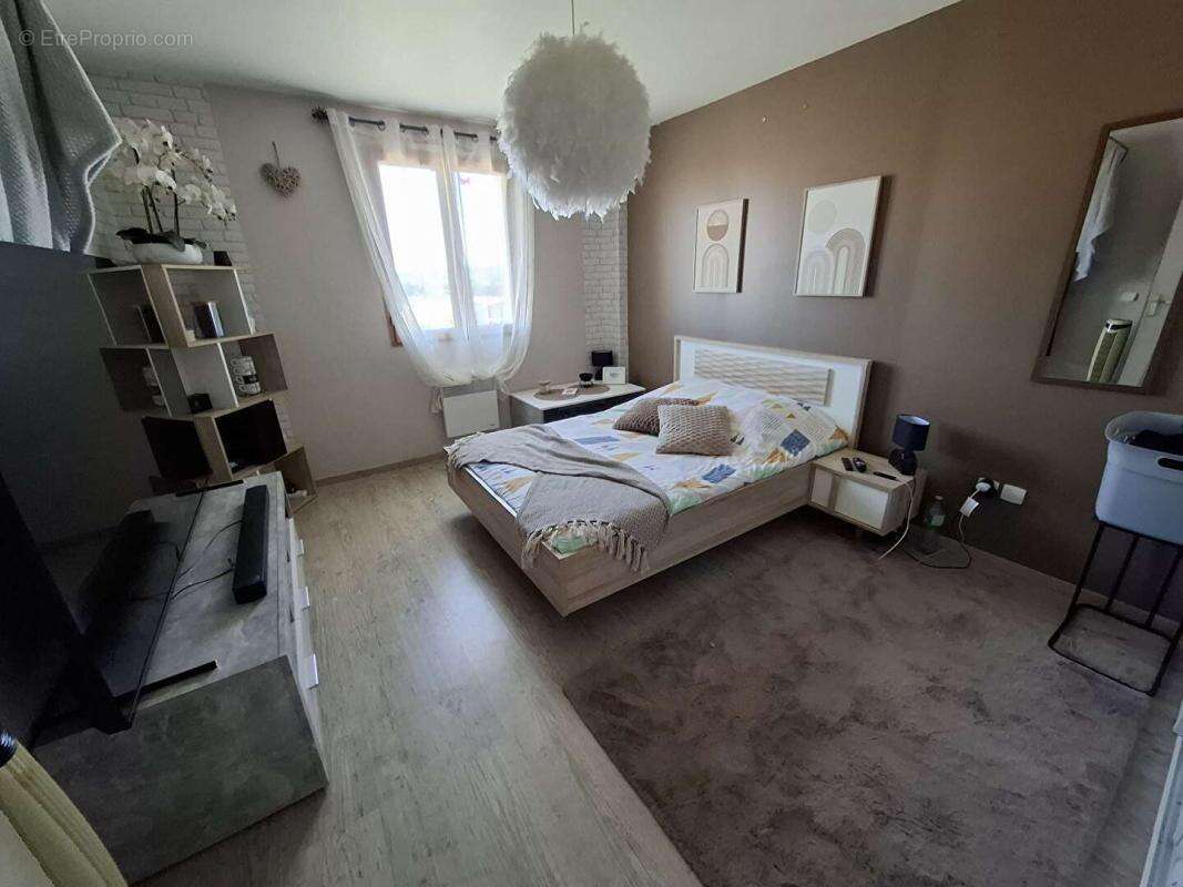 Maison/Pavillon proche LA FERTE VIDAME 9 pièce(s) 137.19 m2 avec terrain 1355m² - photo 13