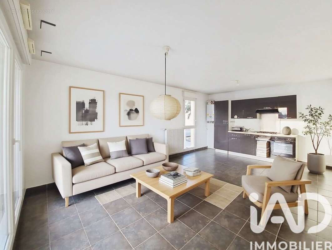 Photo 2 - Appartement à SAINT-PRIEST