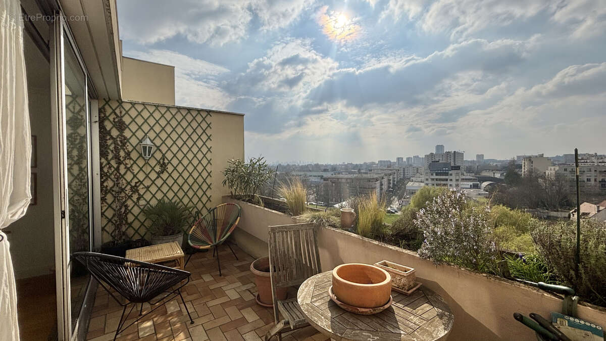 Appartement à EPINAY-SUR-SEINE