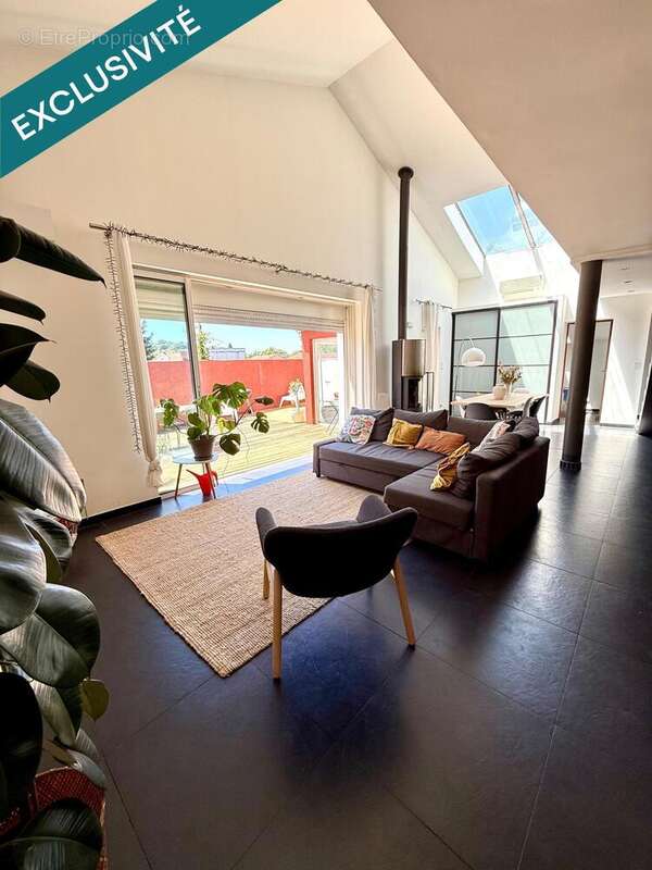 Photo 5 - Commerce à LA GARDE