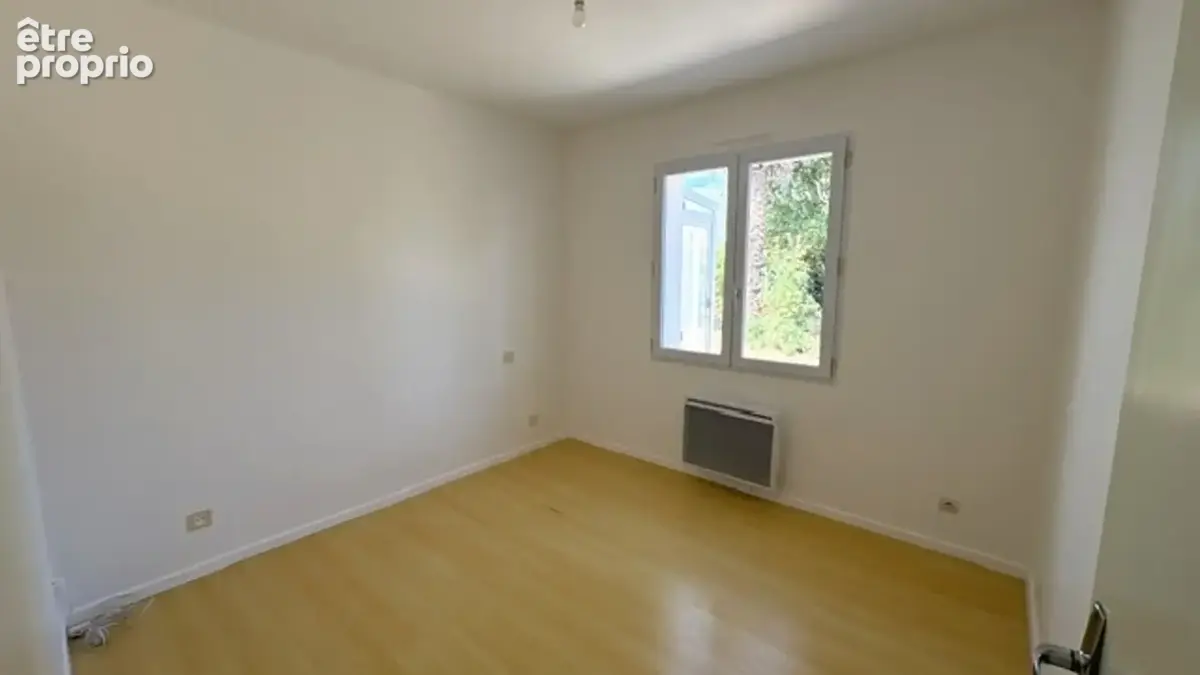 Maison de plain-pied avec jardin, garage et véranda, à 15 km des plages - photo 11