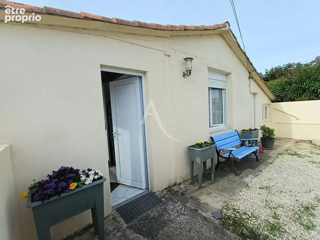 Maison à PORT-DES-BARQUES