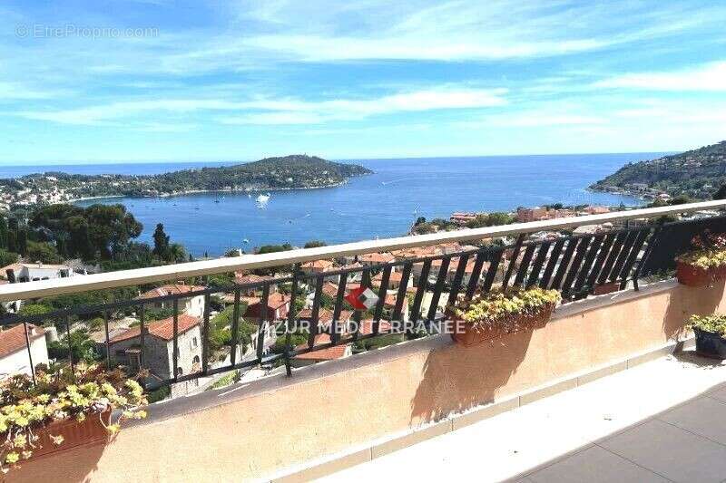 Appartement à VILLEFRANCHE-SUR-MER