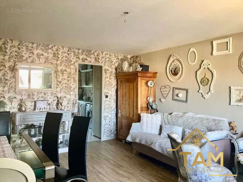 Appartement à BOIS-D'ARCY