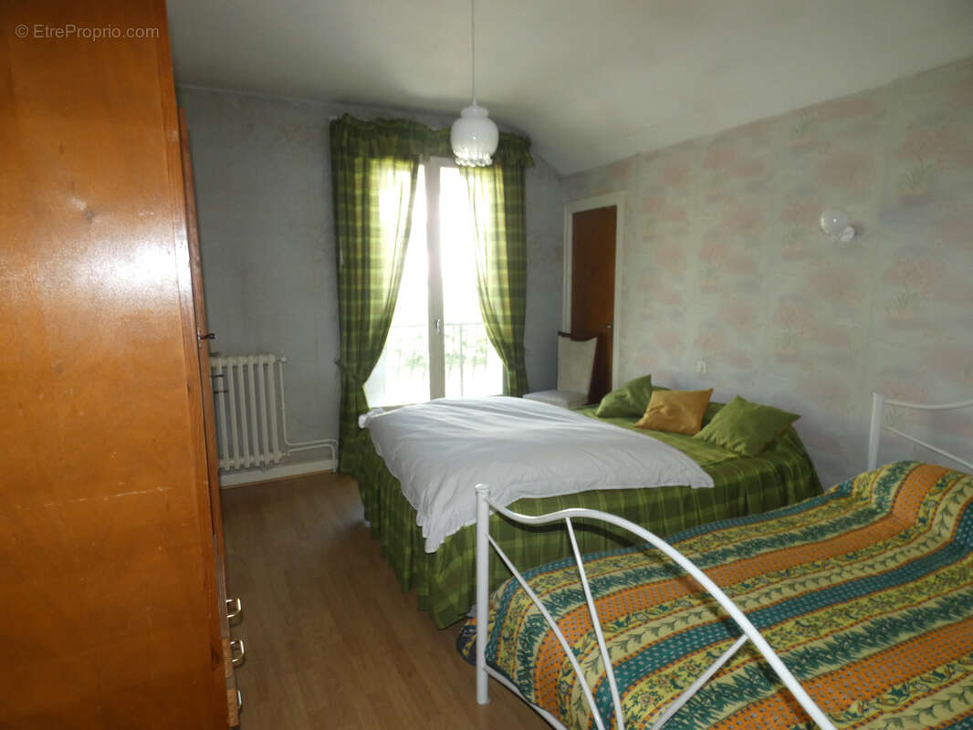 Maison à LATRONQUIERE