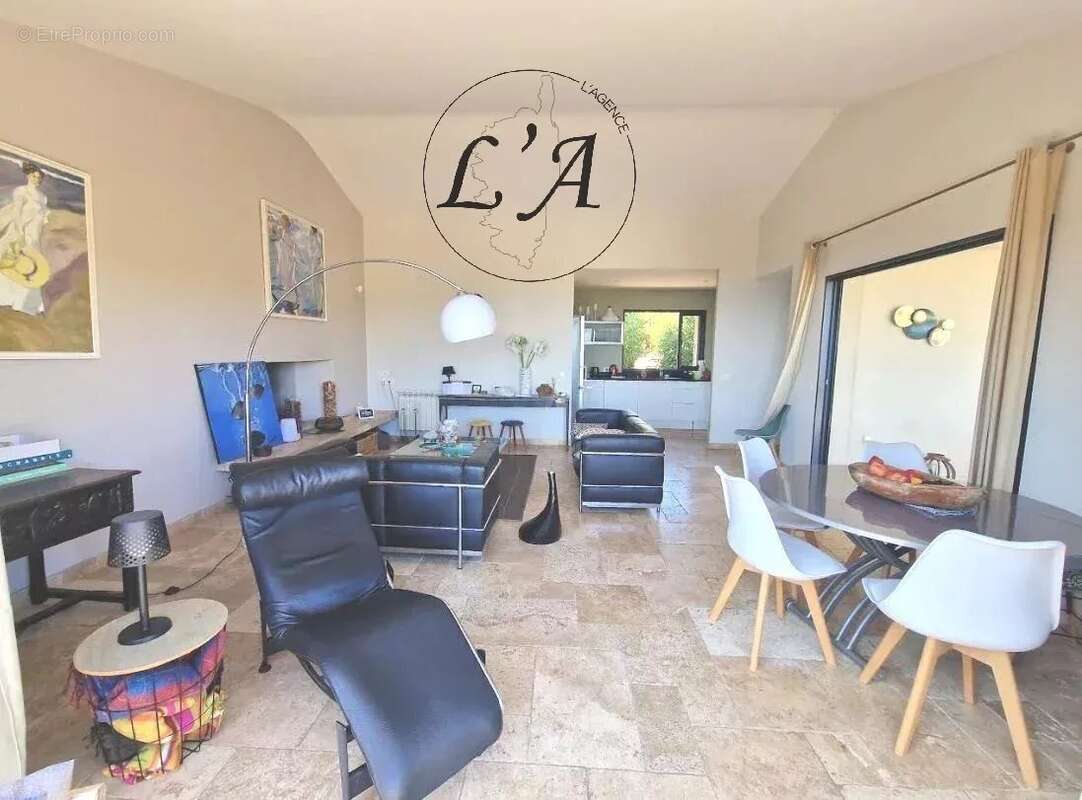 Maison à PORTO-VECCHIO