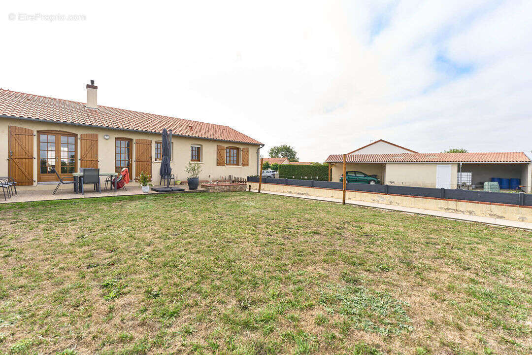 Maison de plain pied Chaudron en Mauges - Maison à CHAUDRON-EN-MAUGES
