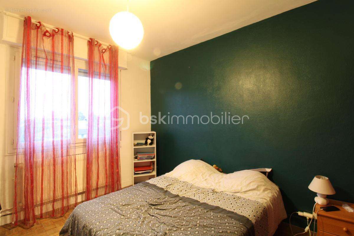 Appartement à PARENTIS-EN-BORN