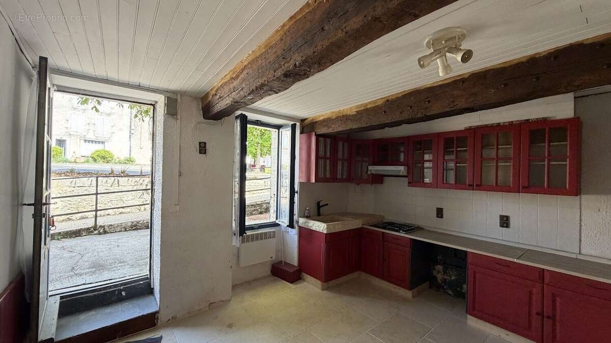 Maison à SAINT-CLAR