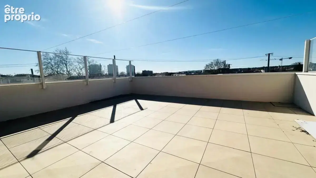 Bien rare à Avignon : Appartement T5 avec toit-terrasse et v - photo 11