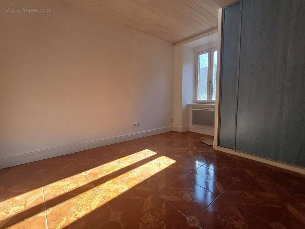 Appartement à CAZARIL-LASPENES