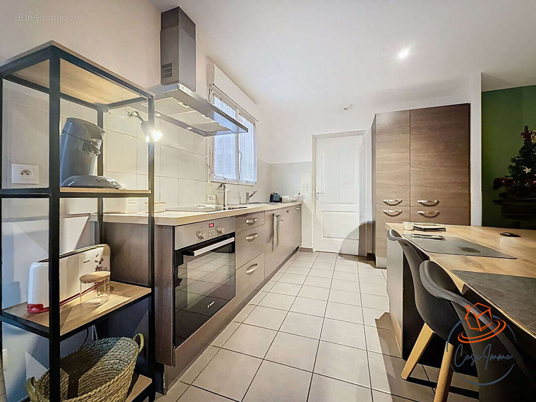 Maison à BELLEGARDE-SUR-VALSERINE