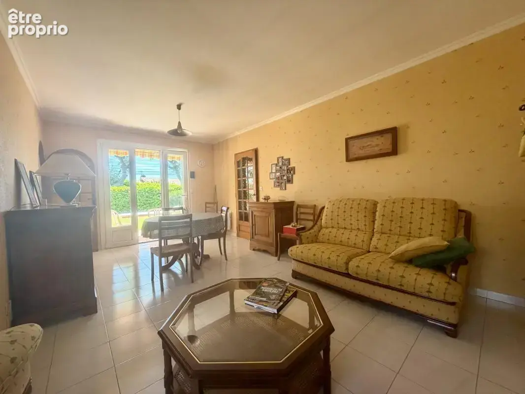 Maison de plain-pied de type 3 avec piscine et garage - photo 2
