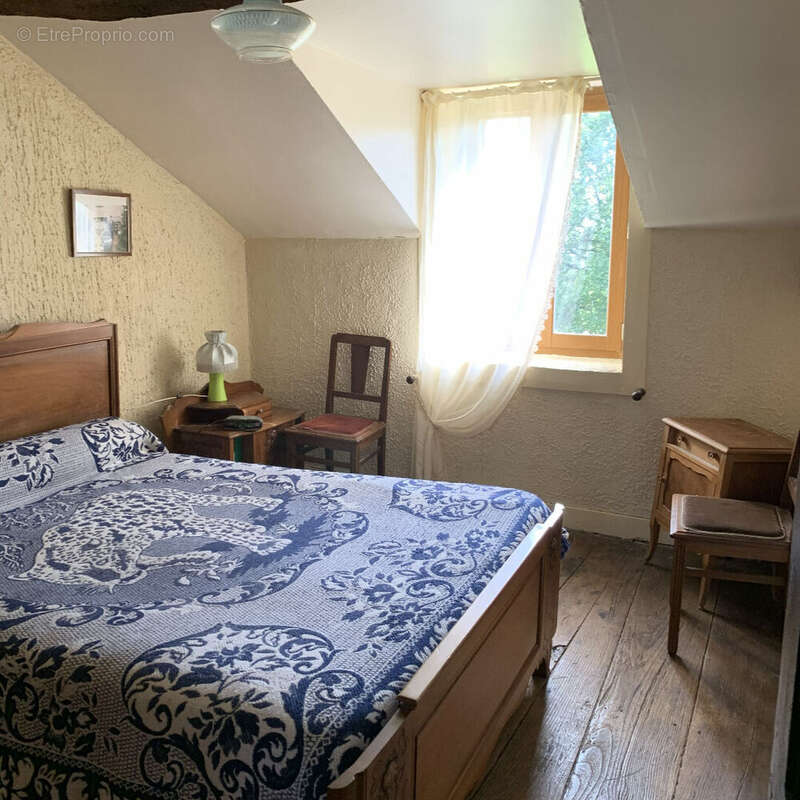 Maison à CHAMPS-ROMAIN