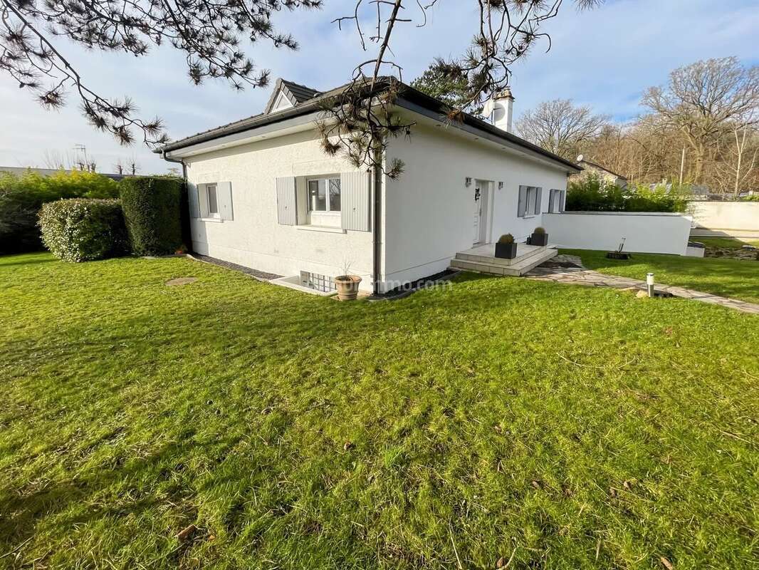 Maison à SOISY-SUR-SEINE