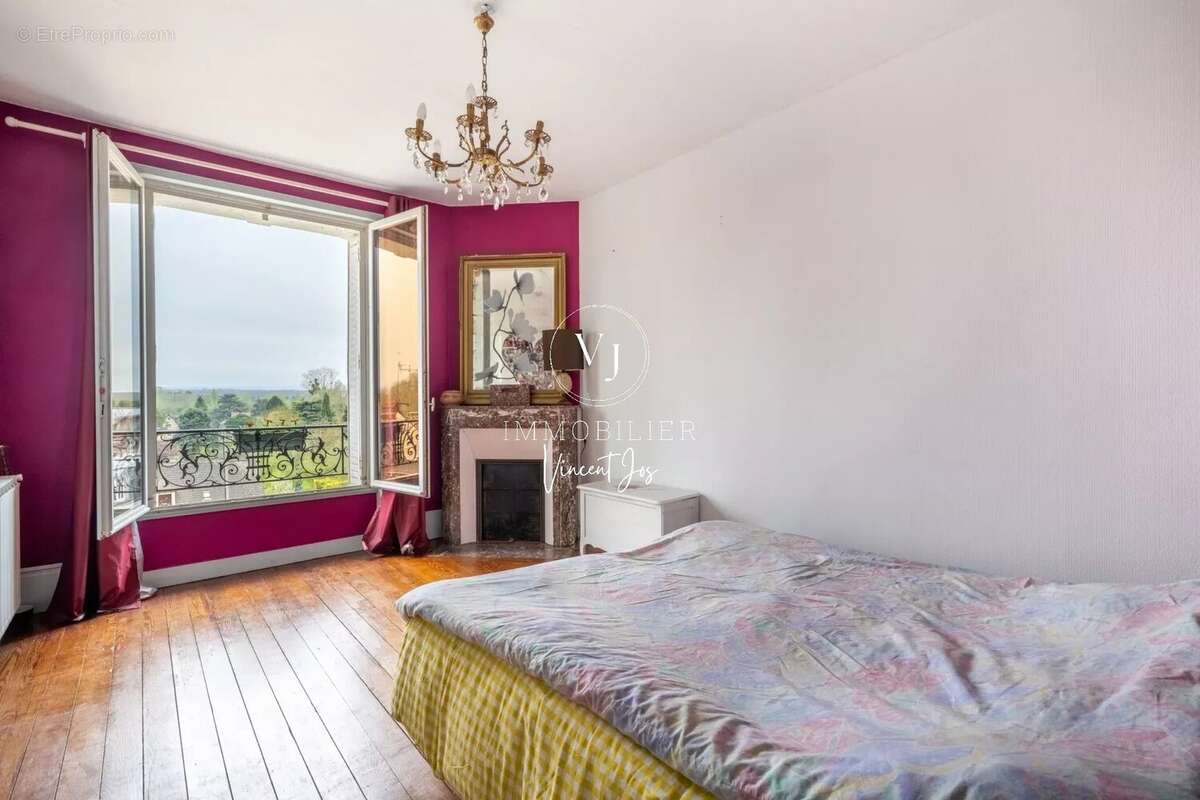 Maison à VAUX-SUR-SEINE