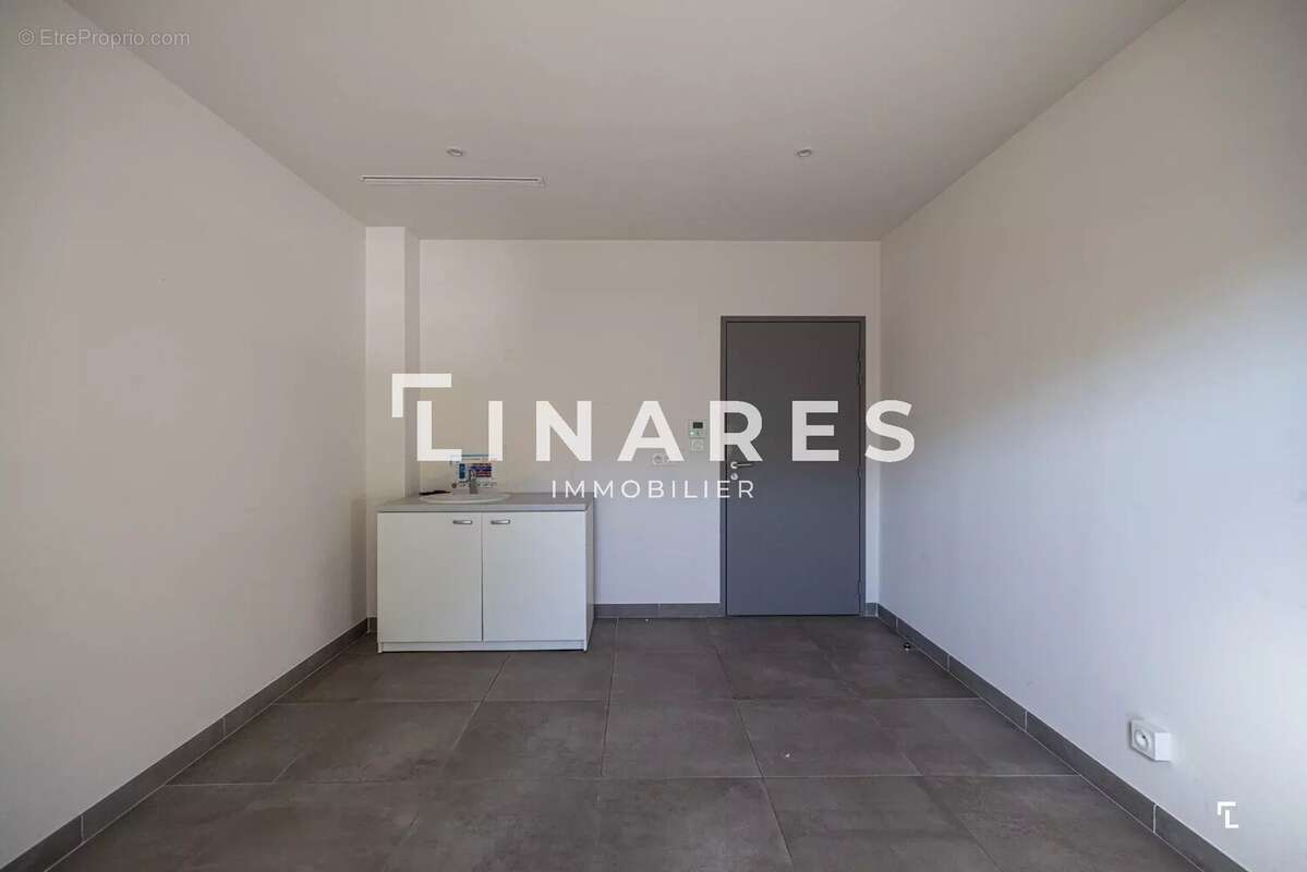 Commerce à SAINT-REMY-DE-PROVENCE