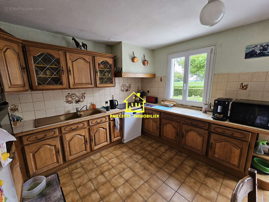 Maison à SAINT-SAUVEUR-D'EMALLEVILLE