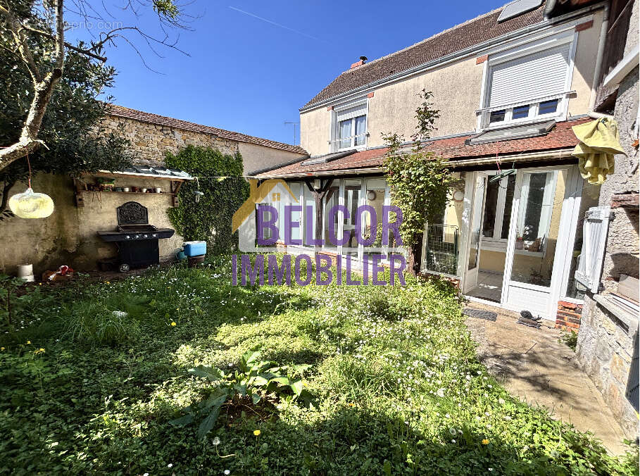 Maison à ECHILLEUSES