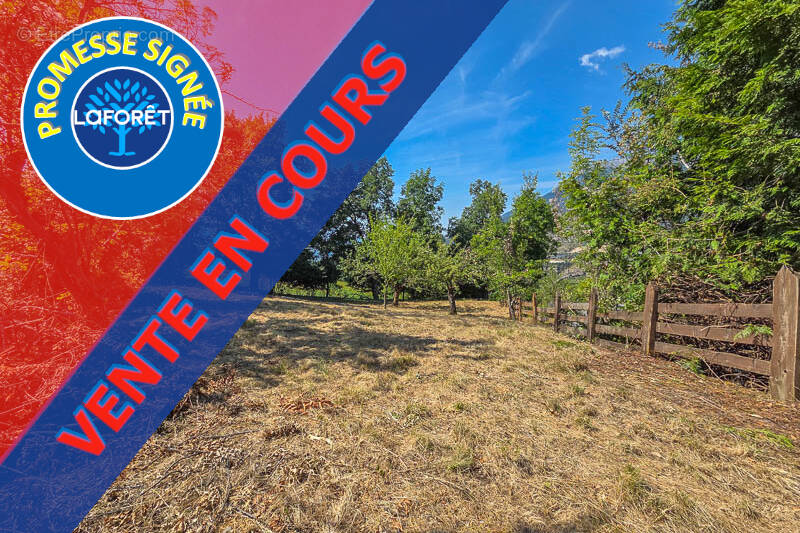 Terrain à SAINT-ANDRE-D&#039;EMBRUN